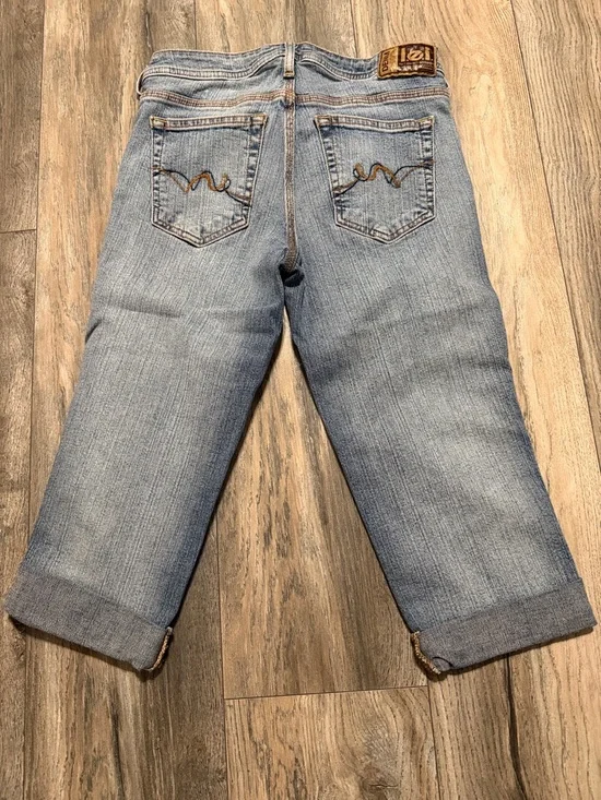 lei Light Blue Washed Capris Jeans - Picture 6 of 8
